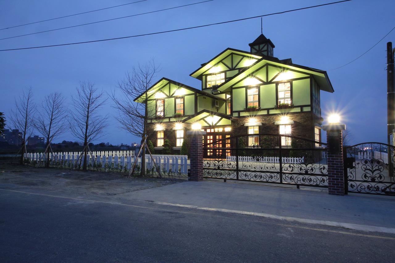 Luxembourg Hills Homestay Jiaoxi Buitenkant foto