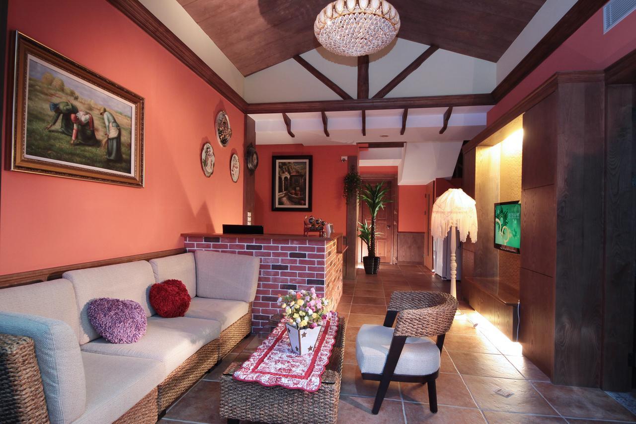 Luxembourg Hills Homestay Jiaoxi Buitenkant foto
